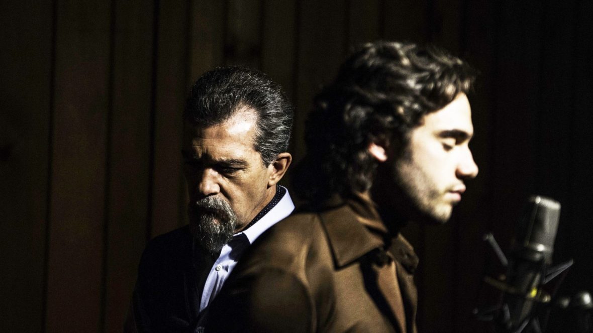 Toby Sebastian y Antonio Banderas